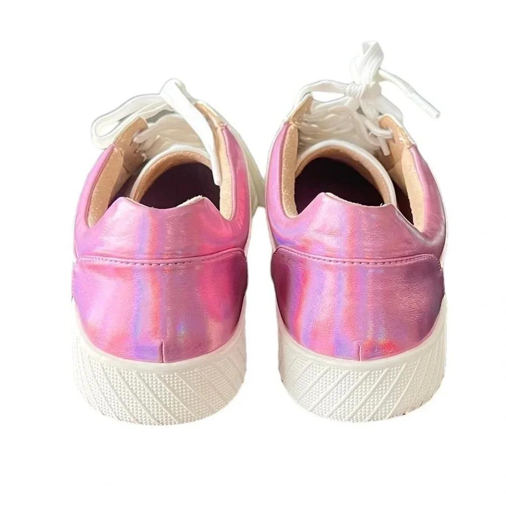 Soul Naturalizer‎ White Faux Leather Sneakers with Pink Accent Casual Everyday